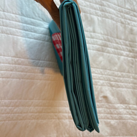 Picnic blanket (FREE w/Purchase) - Picture 7 of 7